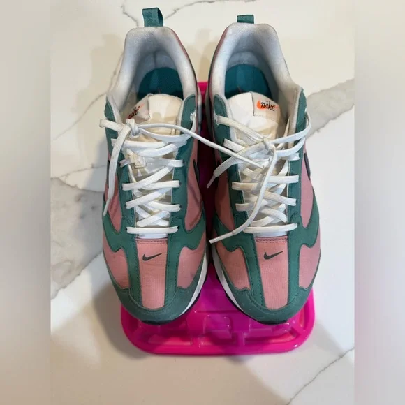 Nike Air Max Dawn - Picture 12 of 14